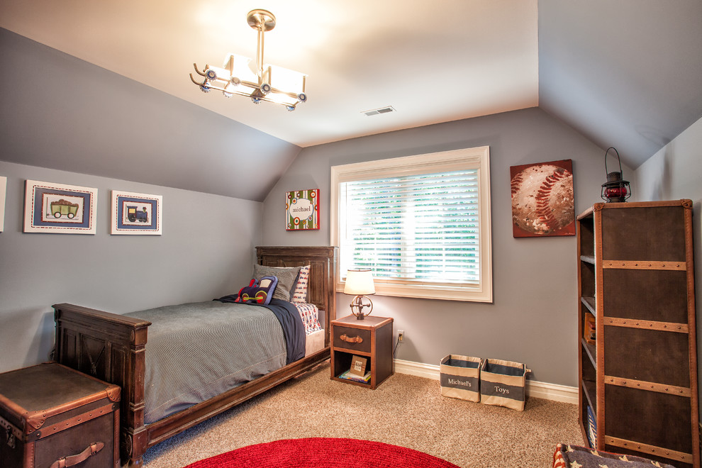 Photo of a traditional kids' bedroom in Detroit with grey walls.