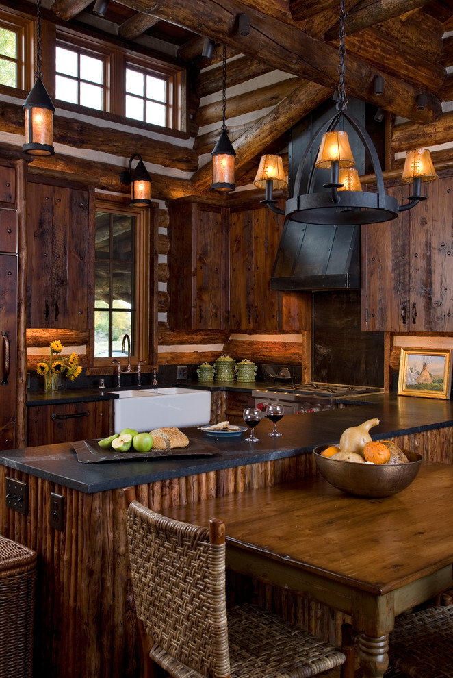 Kitchen - rustic kitchen idea