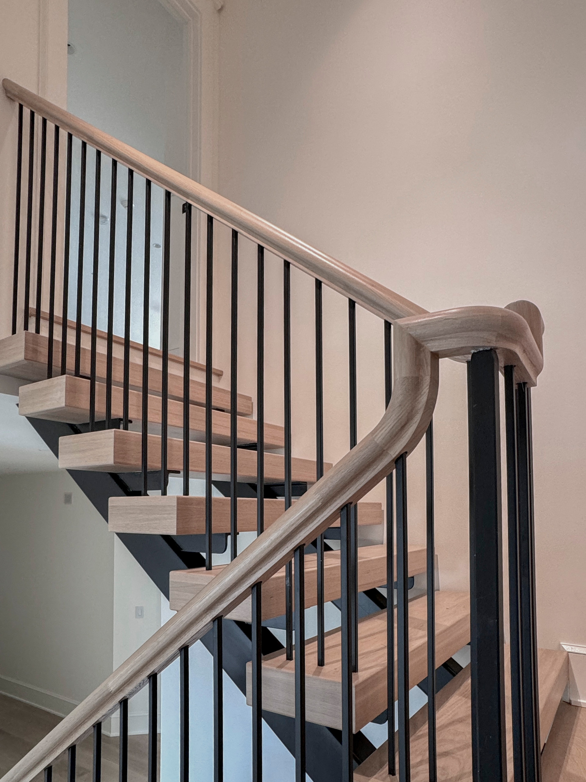 122_Modern Steel & Wood Floating Staircase, Arlington VA 22207
