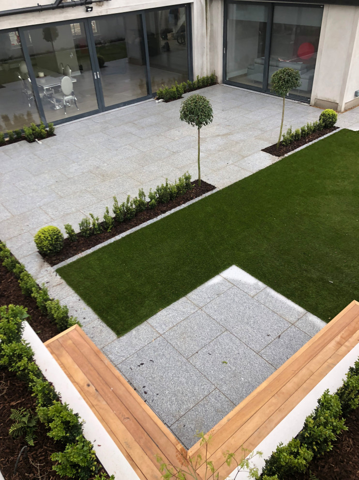 Photo of a modern garden in Dublin.