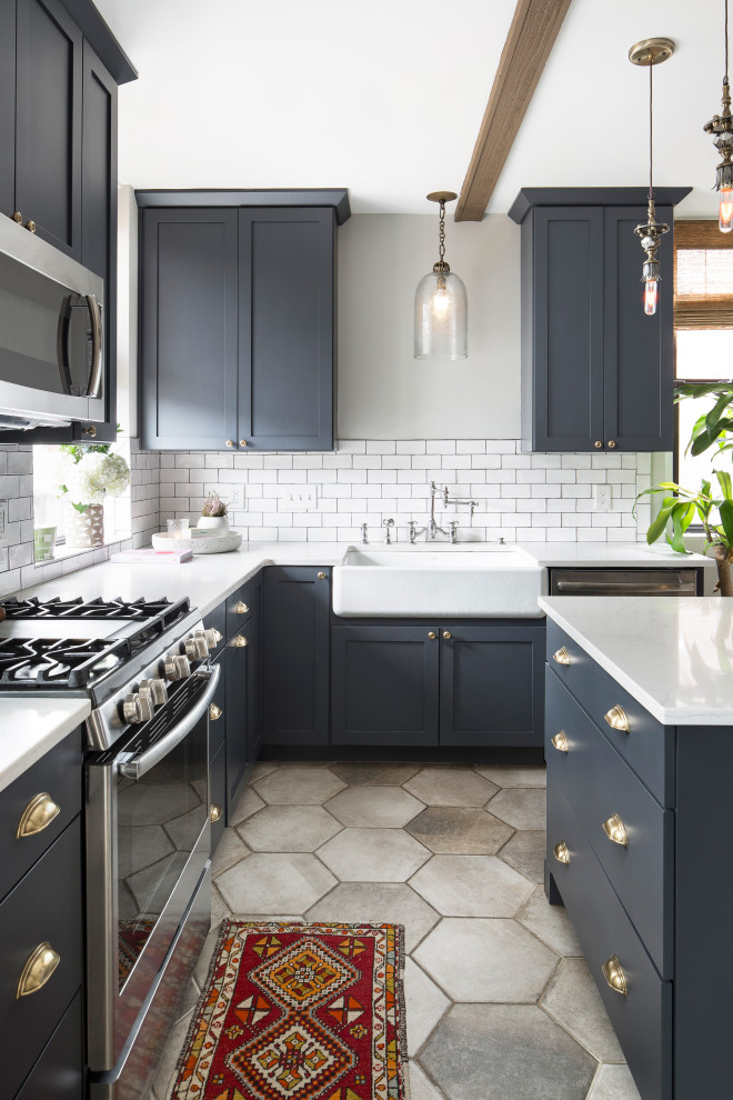 Inspiration for a transitional kitchen remodel in St Louis