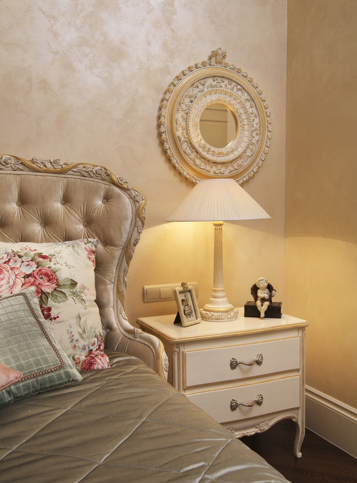 Элегантная классика (3-х комн. квартира в сталинке)