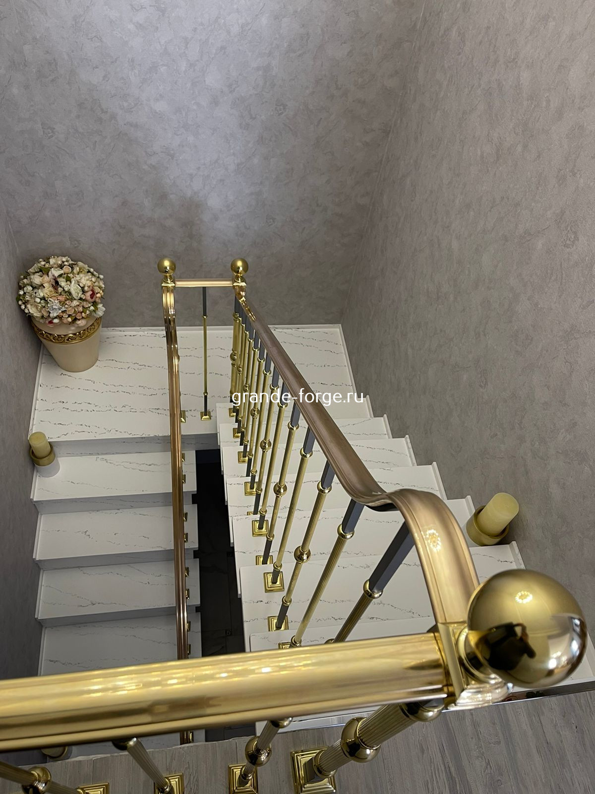 Лестница, латунное ограждение, Grande forge(Франция), коллекция "Графиня"