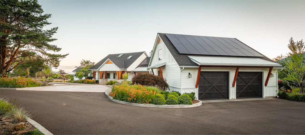 Coburg Farmhouse Remodel - Example of a detached two-car garage design