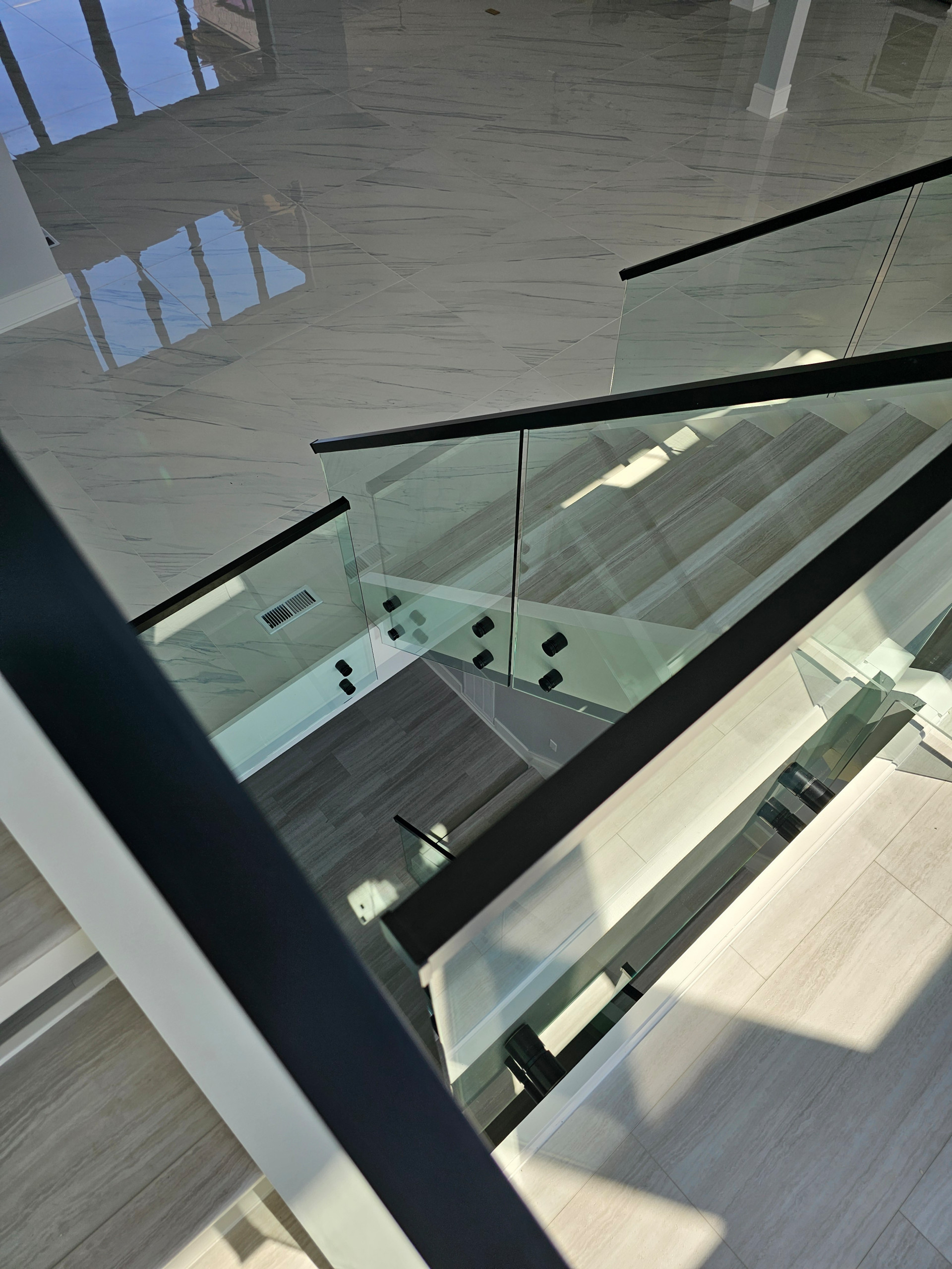 125_Modern Open Rise Stair with Glass Balustrade, Aldie, VA 20105