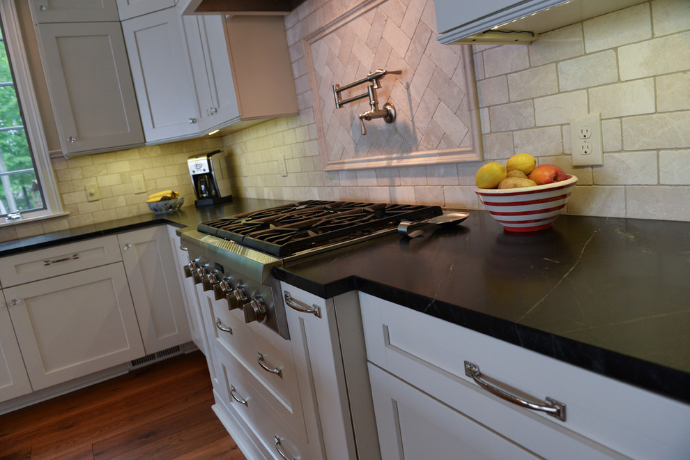 Example of a transitional kitchen design in Cleveland