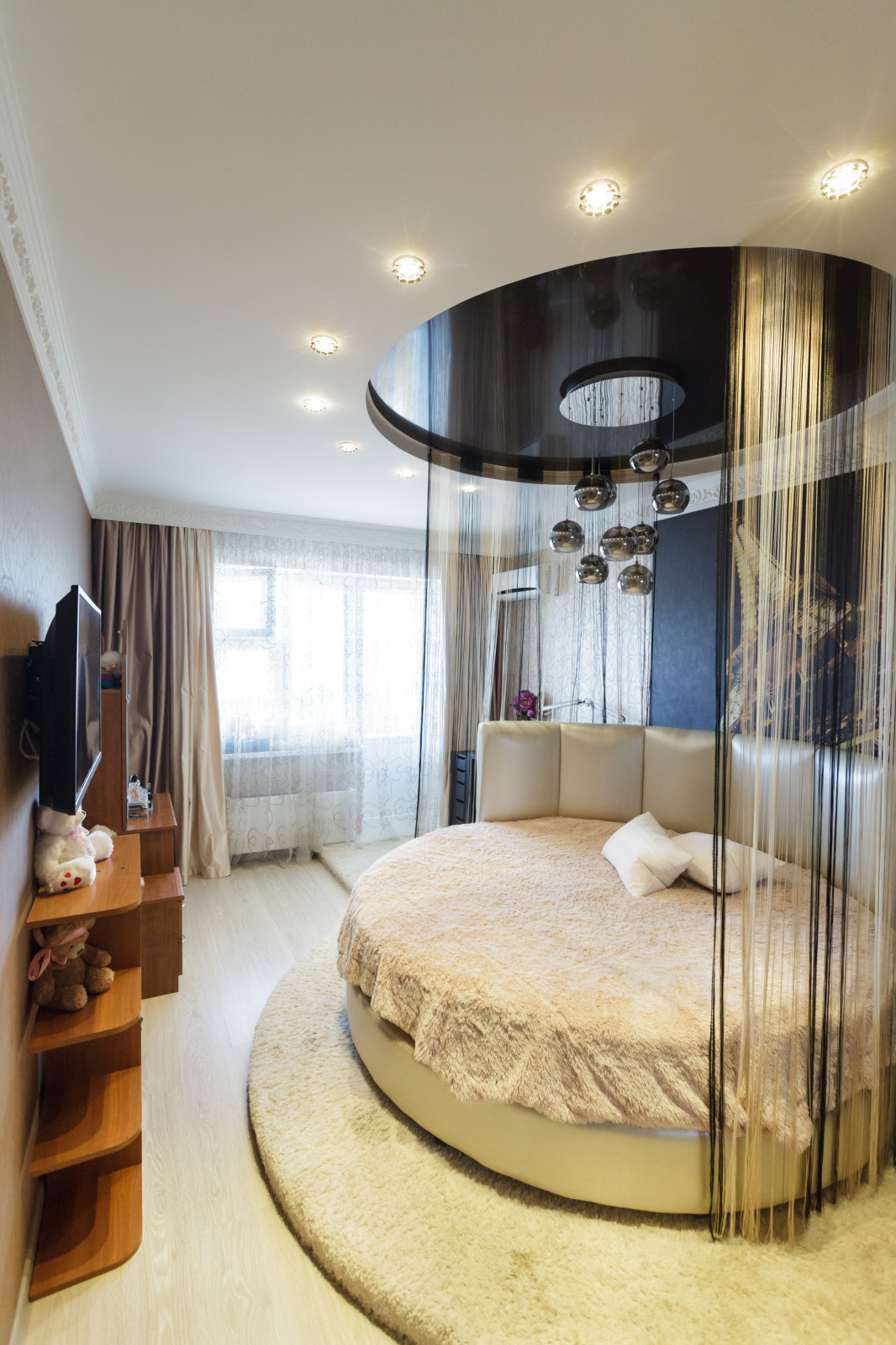 Черное и цветное