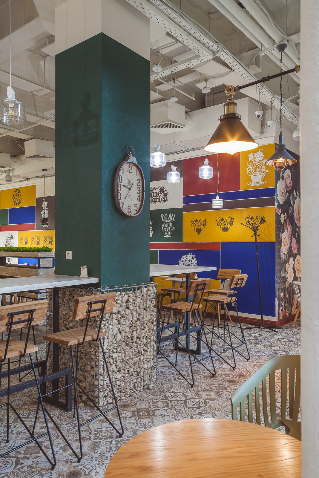 "Большая кухня" - уютное кафе по системе "шведский стол"