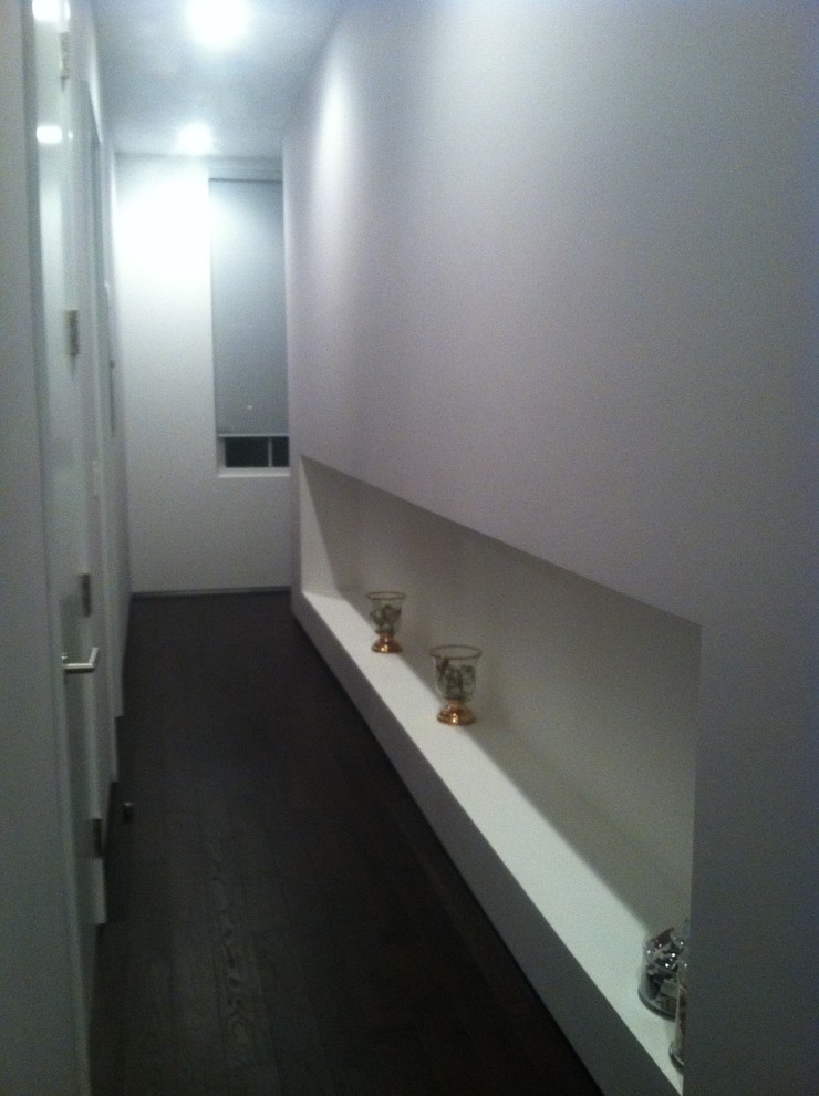 How to decorate a hallway nook?!?