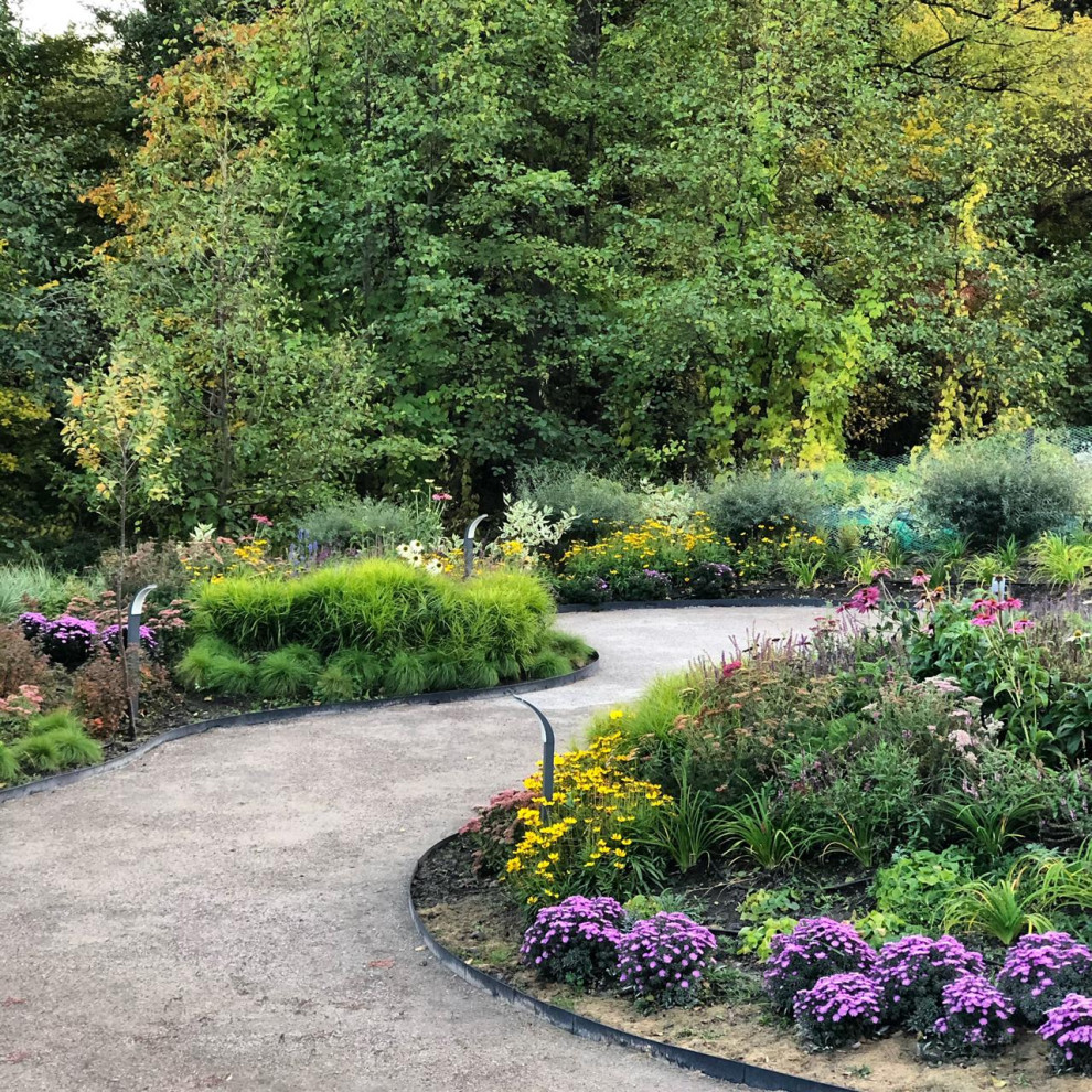 Сад на холмах - по мотивам Пита Удольфа.