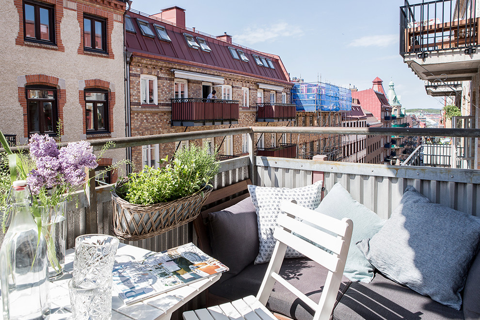 This is an example of a scandinavian balcony in Gothenburg.