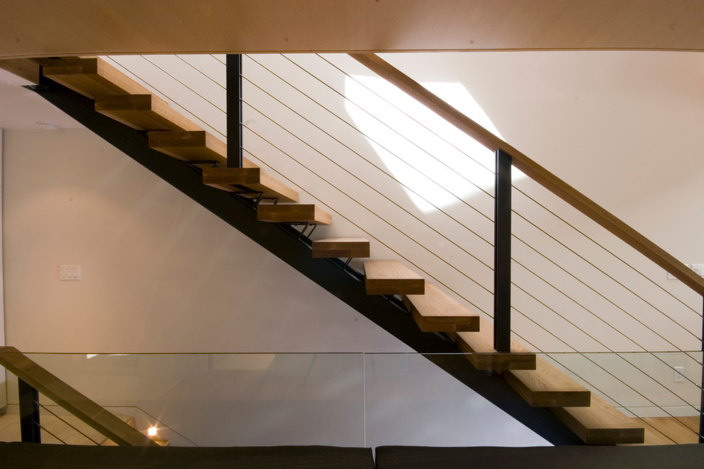 Contemporary staircase in Los Angeles.