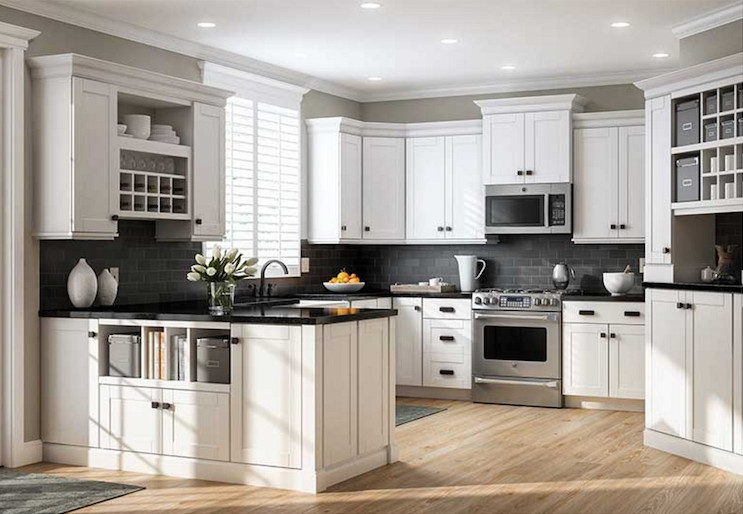 Kitchen - transitional kitchen idea in Baltimore