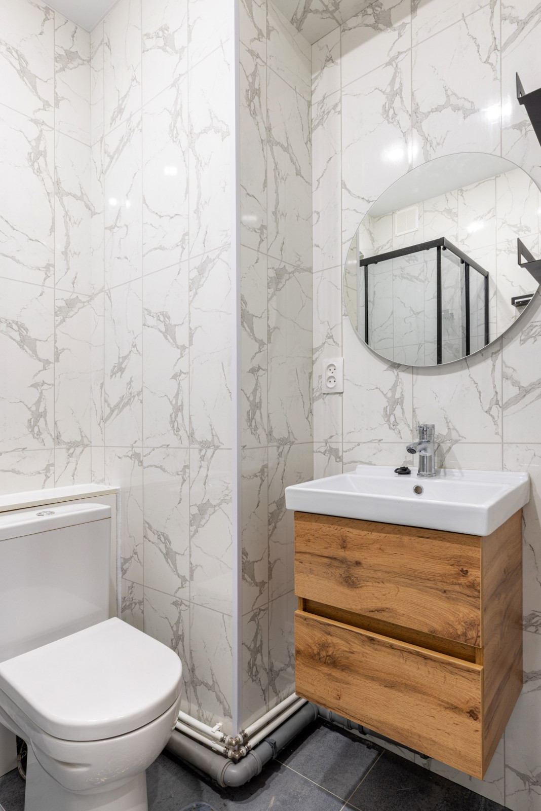 СТУДИЯ НА ЛЕНСОВЕТА