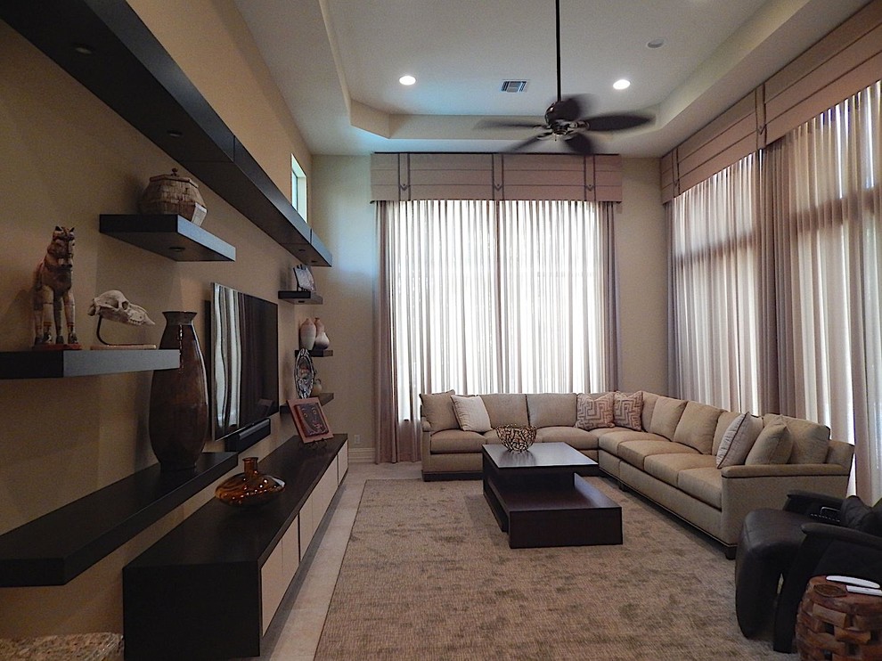 Inspiration for a modern home design remodel in Miami