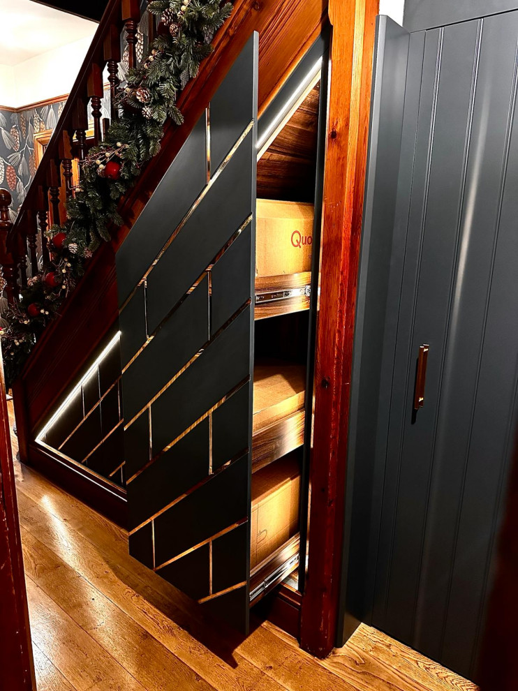 BESPOKE UNDERSTAIRS STORAGE