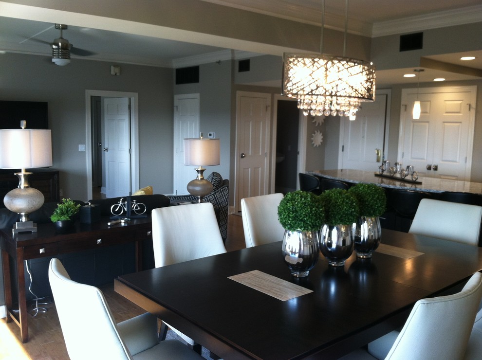Dining room - dining room idea in Orlando