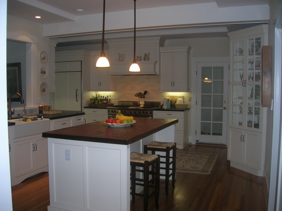 Photo of a traditional l-shaped separate kitchen in San Francisco.