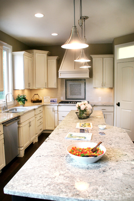 10 White Kitchen Countertop Designs - Materials And Types