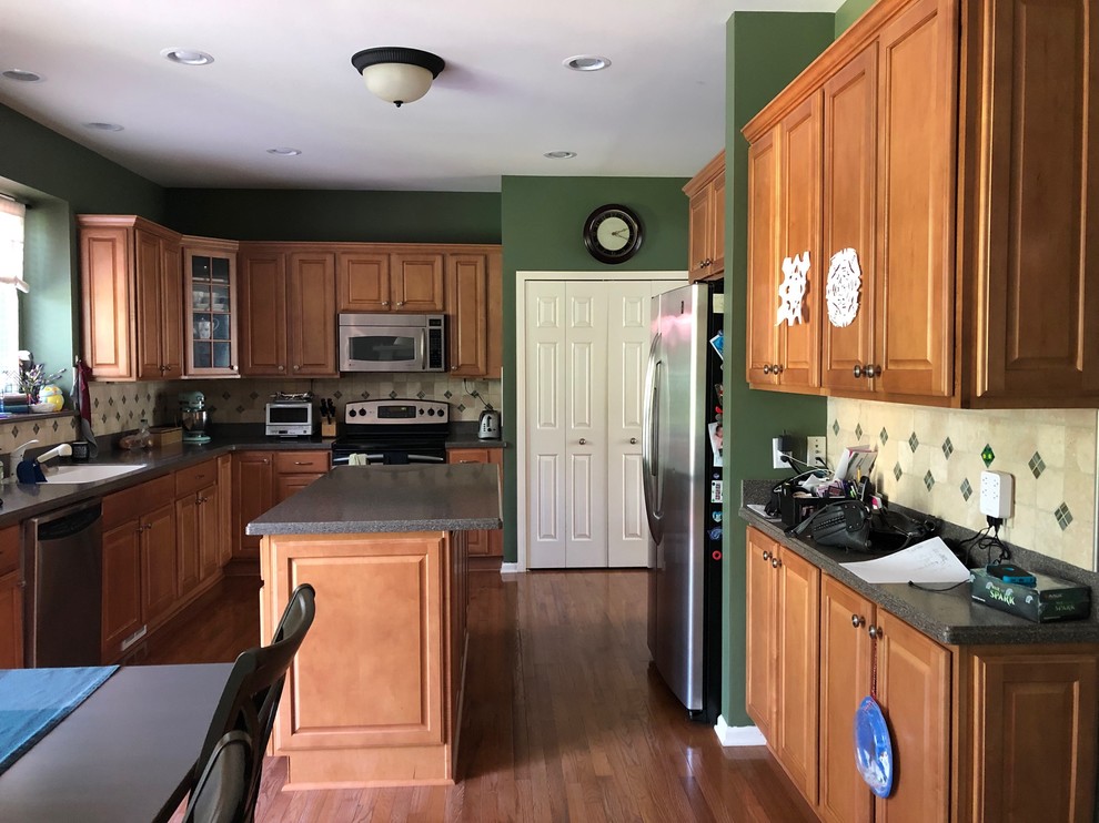 Keep kitchen island or switch to a peninsula