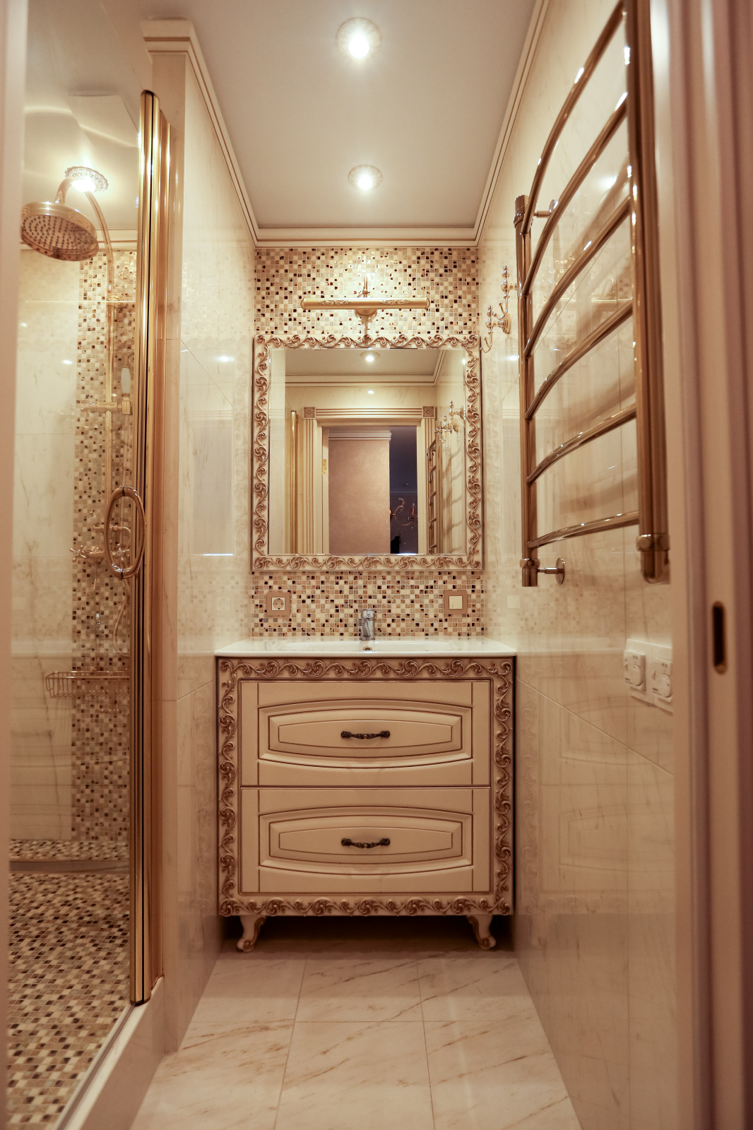 Симфония классики в душевой зоне