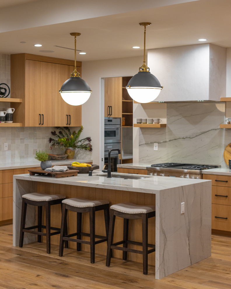Design ideas for a nautical kitchen in Orange County.