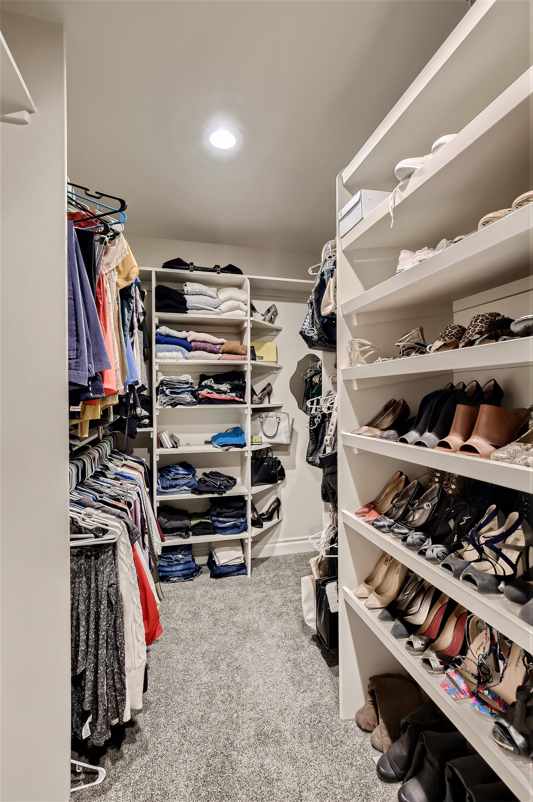 75 Large Eclectic Closet Ideas You'll Love - October, 2023