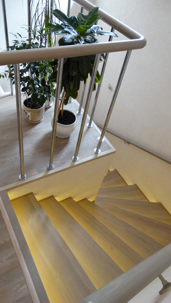 Лестница с подсветкой