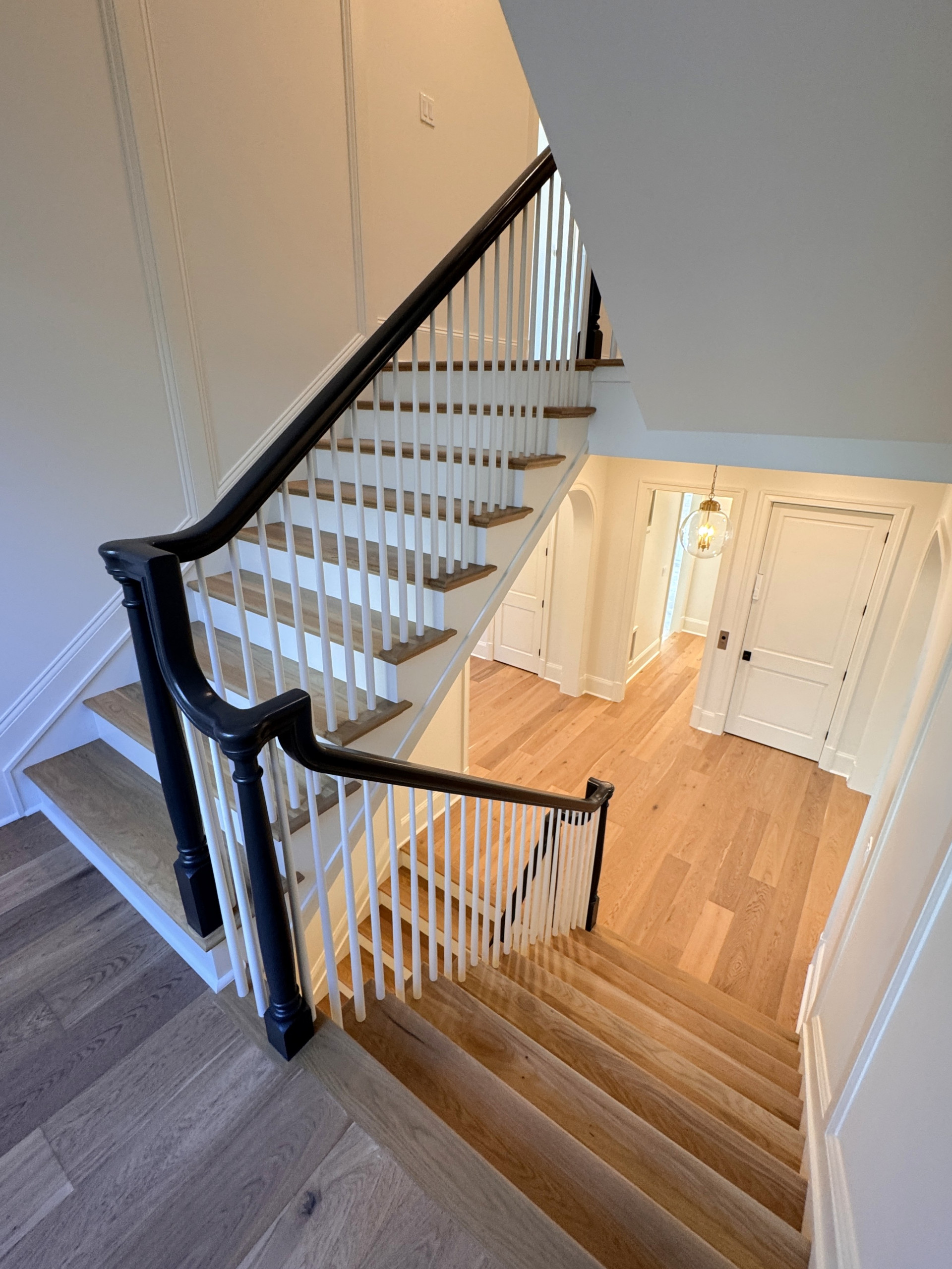 Project #160 | Traditional Box Stair with Gooseneck Handrail