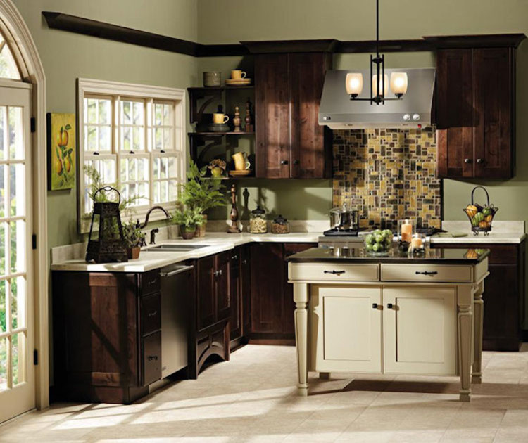 Kitchen - kitchen idea in Orange County
