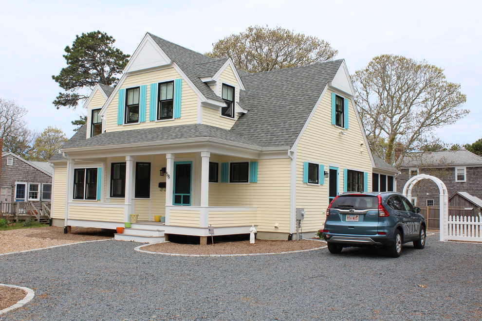 1950s home design photo in Boston