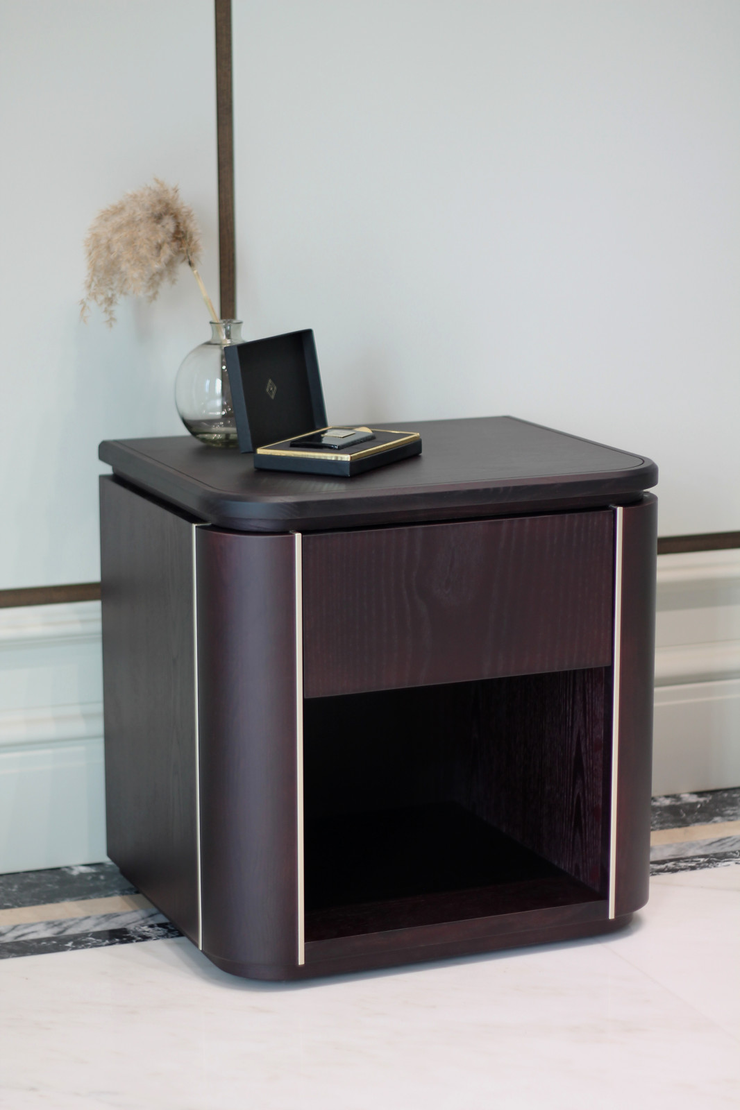 Прикроватная тумба Luna