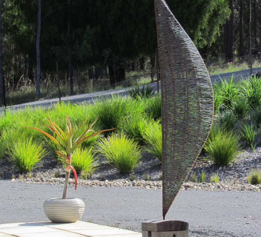 Residental Tanja Contemporary Landscape Canberra Queanbeyan by Provincial Plants and