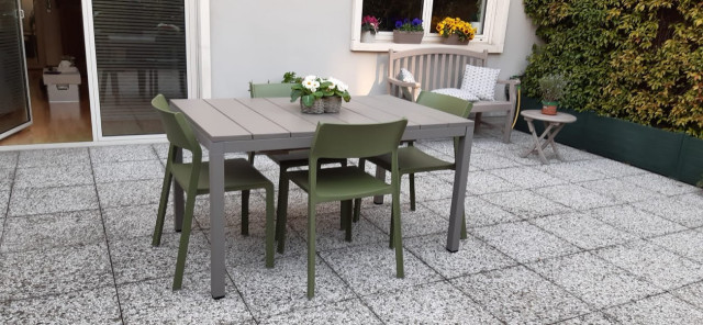 Arredo e restyling terrazza. Work in progress modern-traedaeck