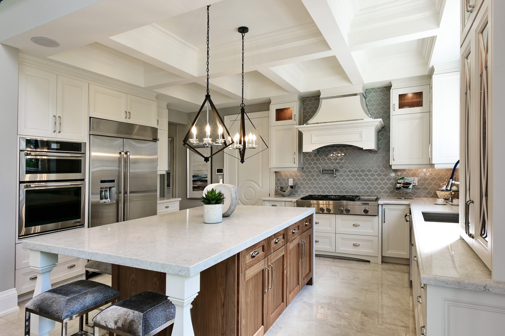 Kitchen - kitchen idea in Toronto