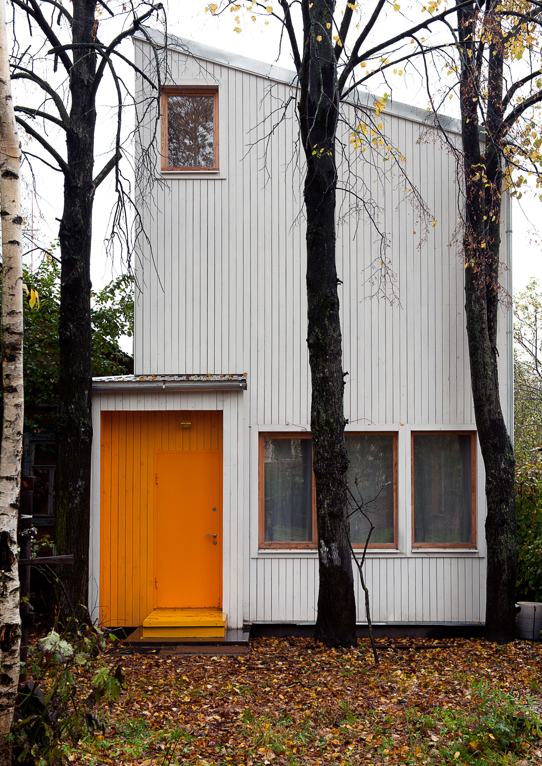 Как выглядят дома в знаменитом поселке художников «Сокол» в Москве