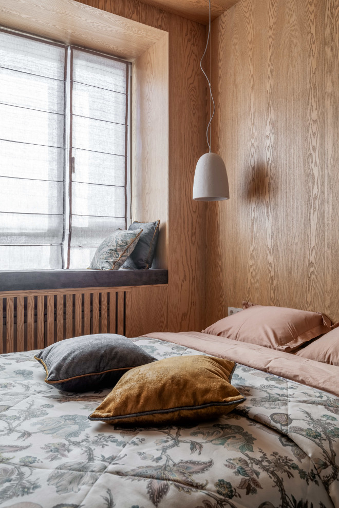 Mittelgroßes, Neutrales Modernes Kinderzimmer mit Schlafplatz, grauer Wandfarbe, Korkboden, Holzdecke und vertäfelten Wänden in Novosibirsk