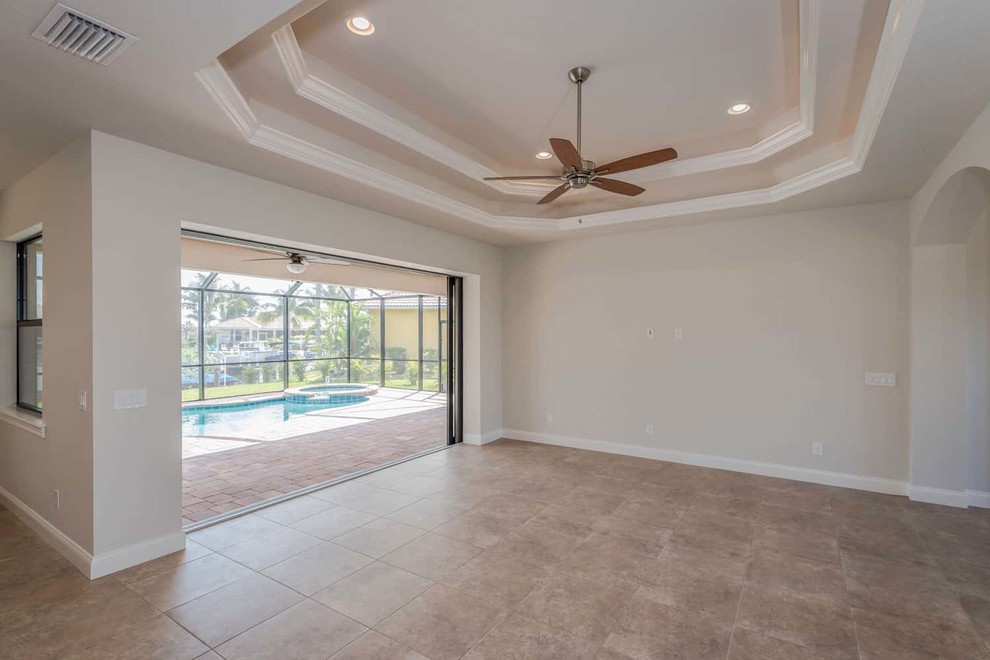 Home design - transitional home design idea in Miami