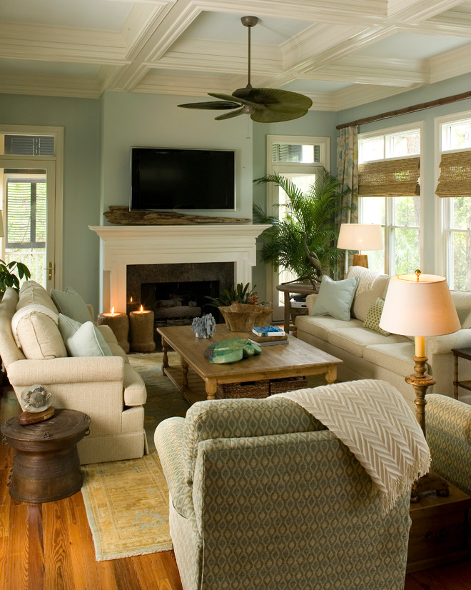 Tropical family room in Charleston.