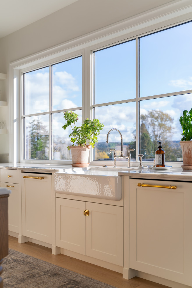 Example of a transitional kitchen design in Vancouver
