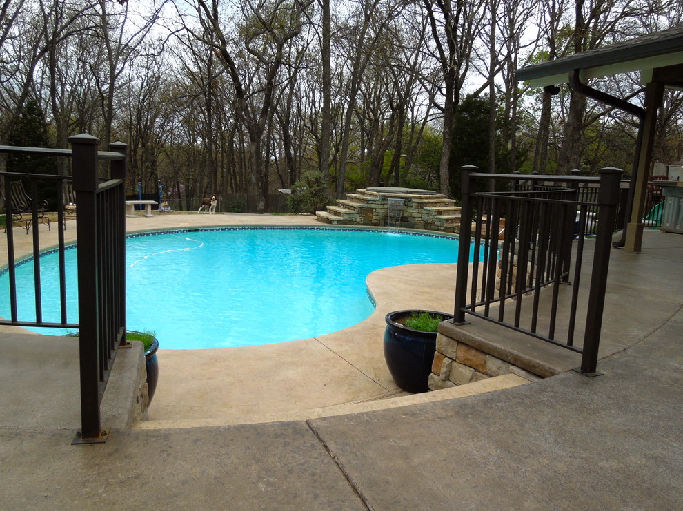Pool fountain - backyard pool fountain idea