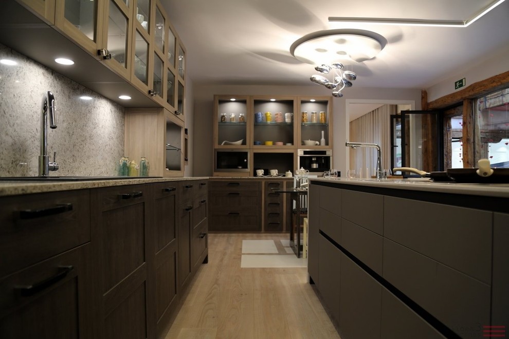 Transitional kitchen in Madrid.