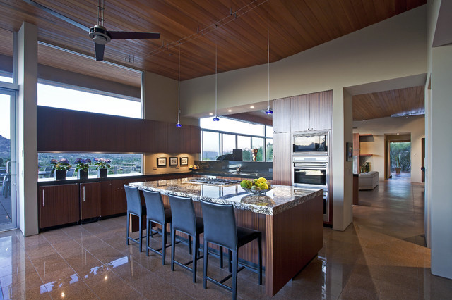Monk's Shadow interiors modern-kueche
