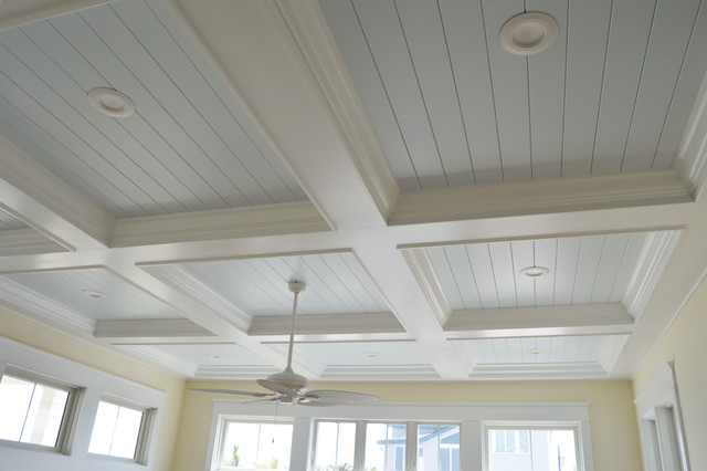 Custom Beachfront Home bord-de-mer-salle-de-sejour