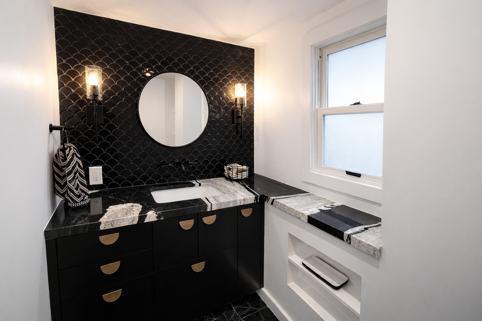 Modern Kitchen & Bathroom with Copacabana Quartzite