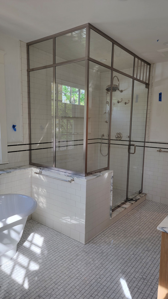 FRAMED SHOWERS