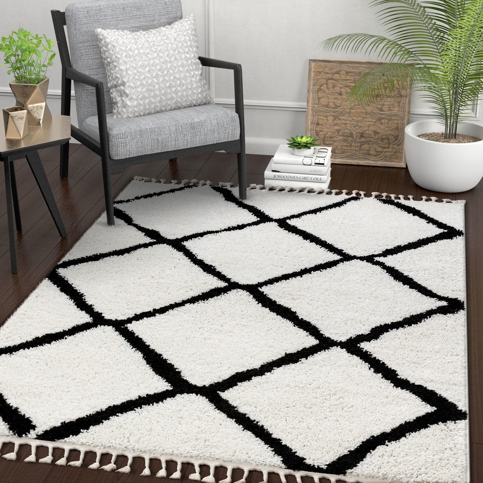 Well Woven Cabana Moroccan Trellis Shag Celosia Black Area Rug, 5'3" X