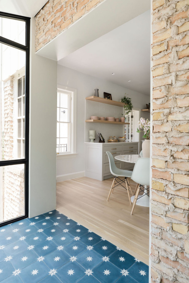 Inspiration for a transitional home design remodel in Austin