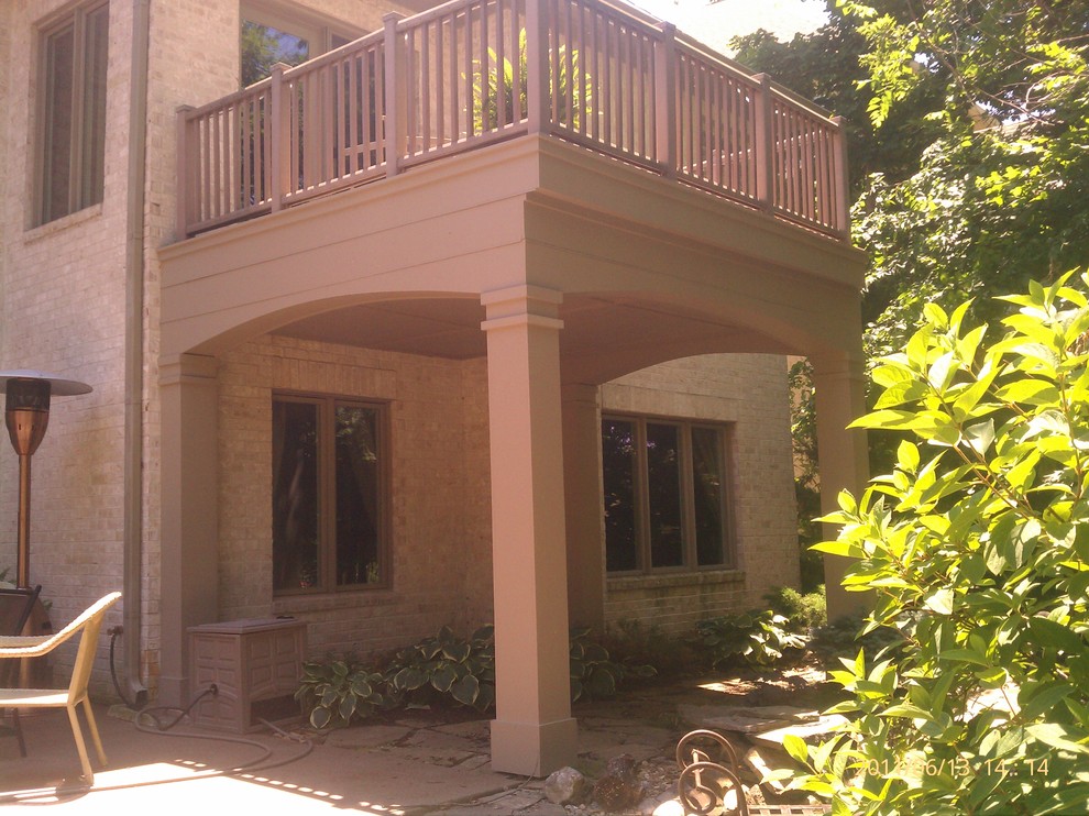 Home design - transitional home design idea in Indianapolis