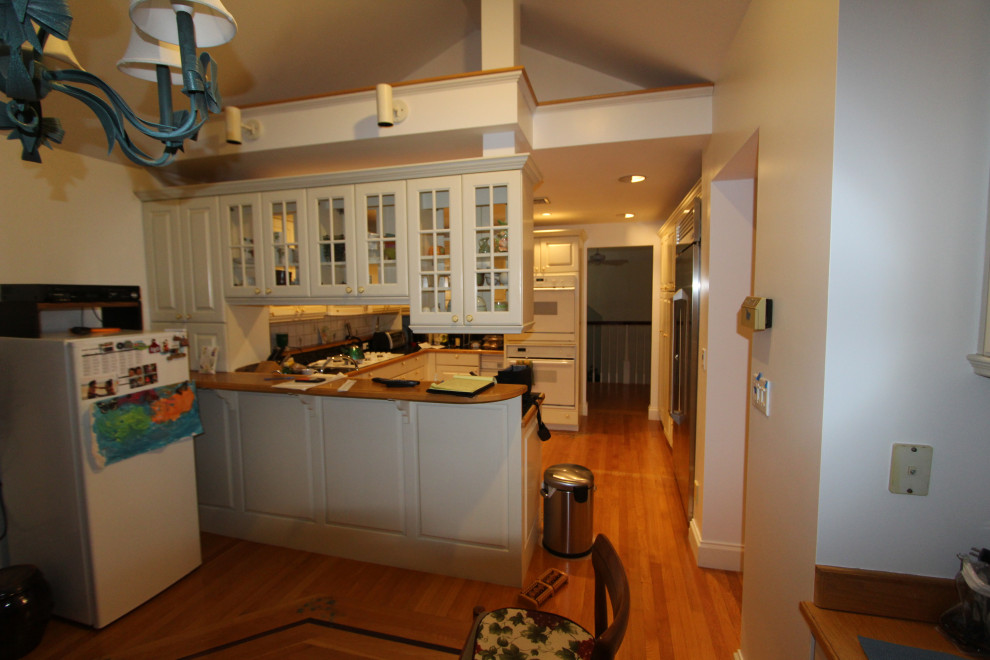 Brighter and White-r : Kitchen